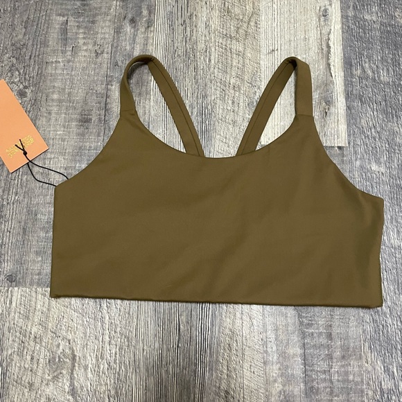 Spruce Lou V-Back Bra - Girlfriend Collective - Picture 3 of 11